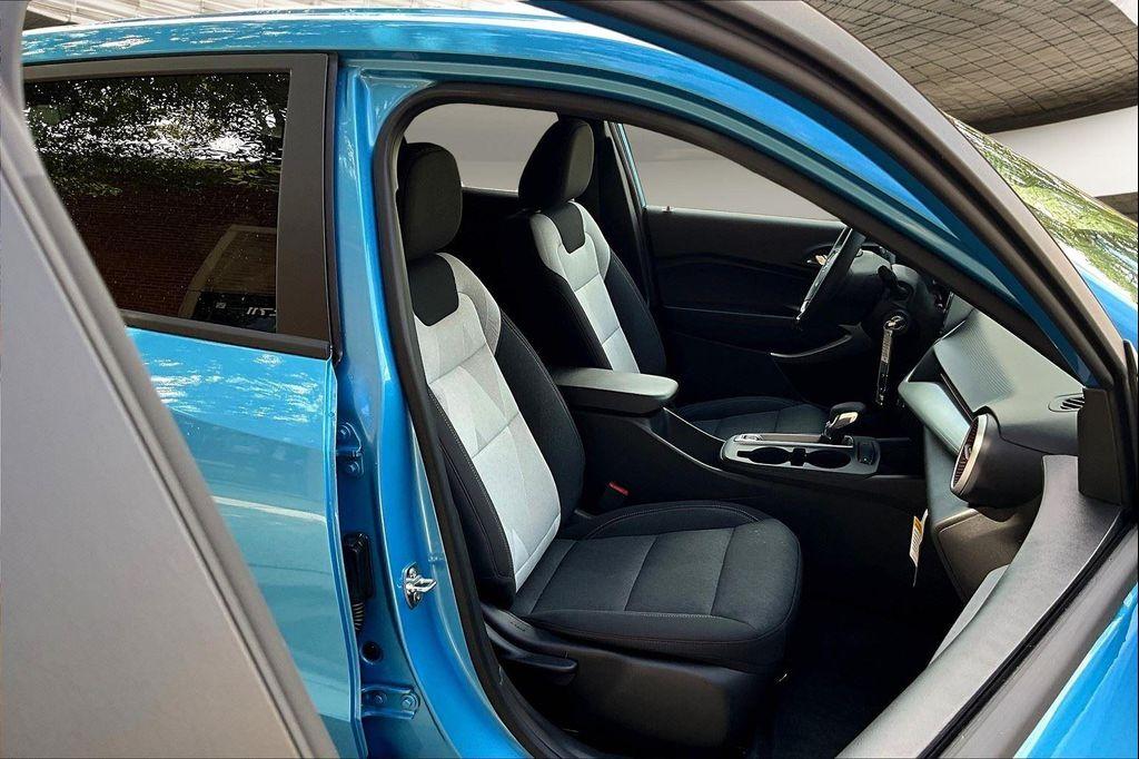 new 2025 Chevrolet Trax car, priced at $22,711