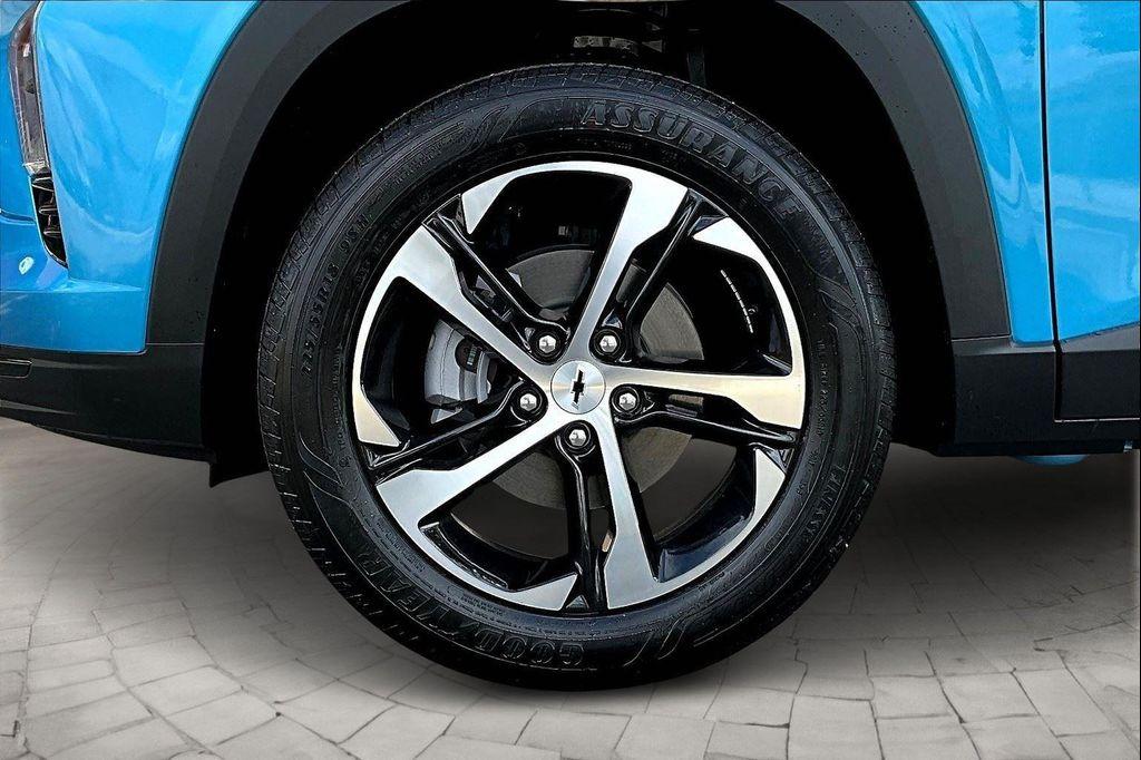new 2025 Chevrolet Trax car, priced at $22,711