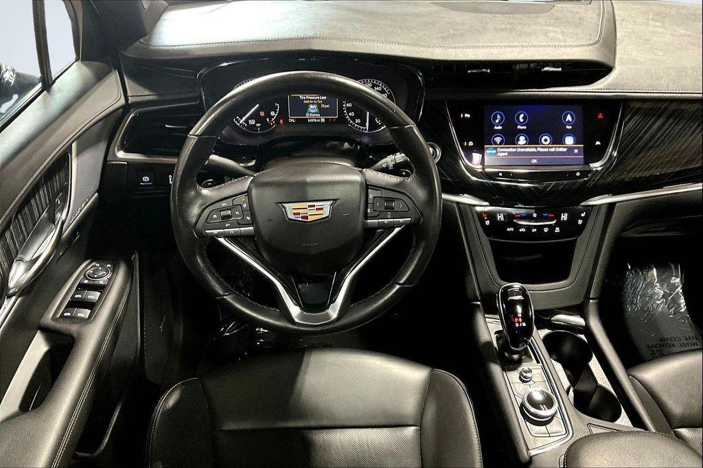 used 2025 Cadillac XT6 car, priced at $44,991