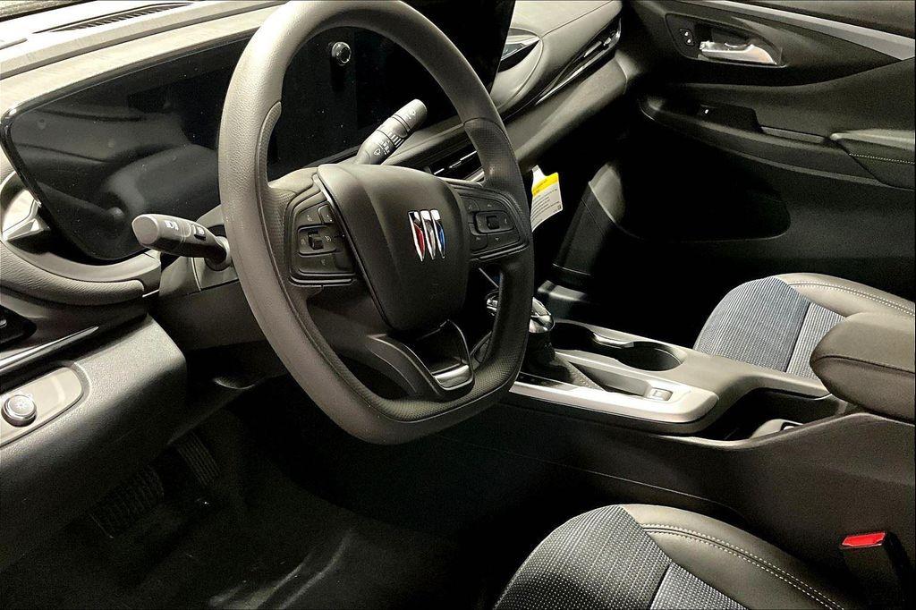 new 2025 Buick Envista car, priced at $24,150