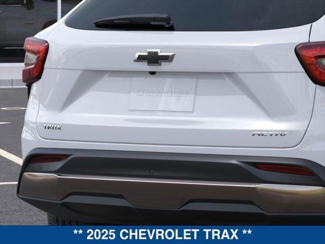 new 2025 Chevrolet Trax car, priced at $25,690