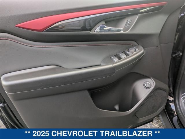 new 2025 Chevrolet TrailBlazer car, priced at $29,585