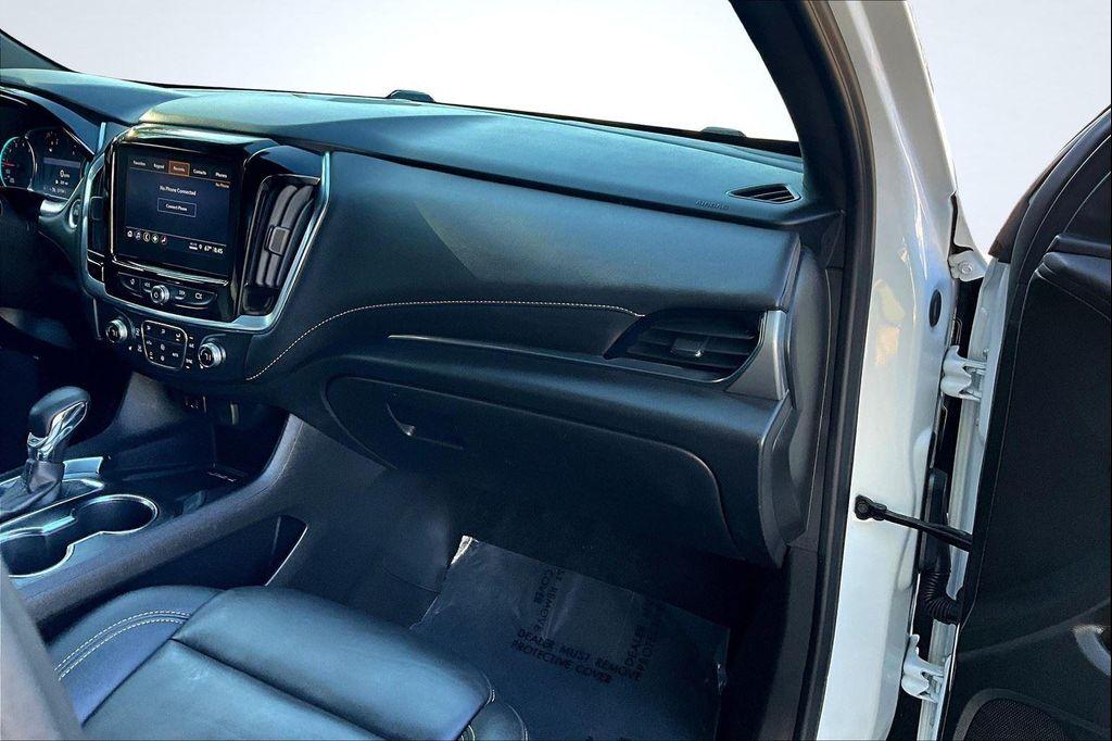 used 2023 Chevrolet Traverse car, priced at $35,075