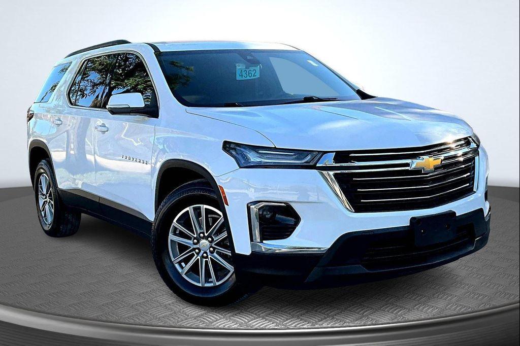 used 2023 Chevrolet Traverse car, priced at $35,075