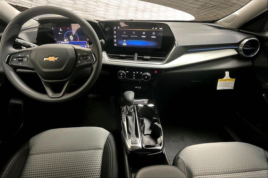 new 2025 Chevrolet Trax car, priced at $24,211
