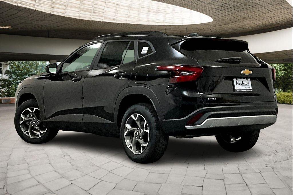new 2025 Chevrolet Trax car, priced at $24,211