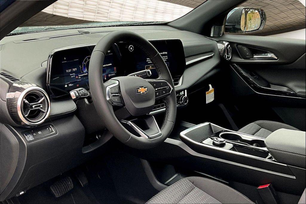 new 2026 Chevrolet Equinox car, priced at $29,842