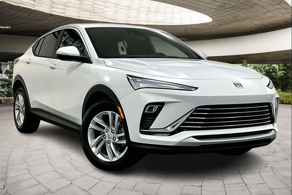 new 2025 Buick Envista car, priced at $24,315