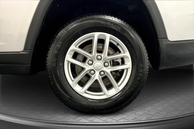 used 2023 Jeep Grand Cherokee L car, priced at $32,999