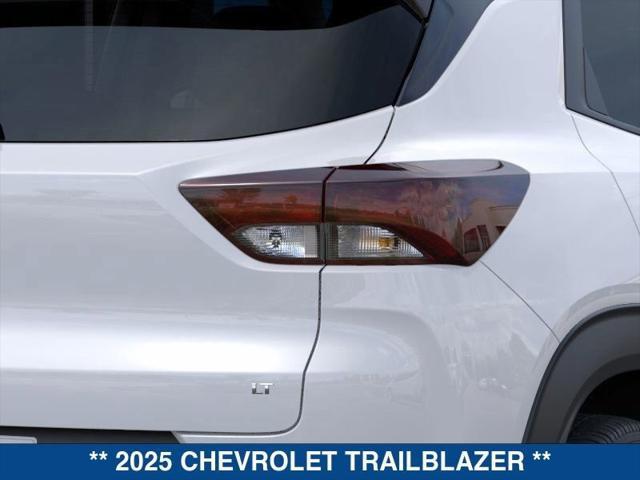 new 2025 Chevrolet TrailBlazer car, priced at $24,595