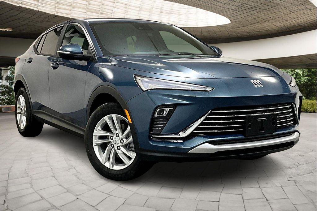 new 2025 Buick Envista car, priced at $24,007