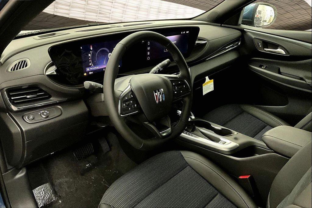 new 2025 Buick Envista car, priced at $24,007