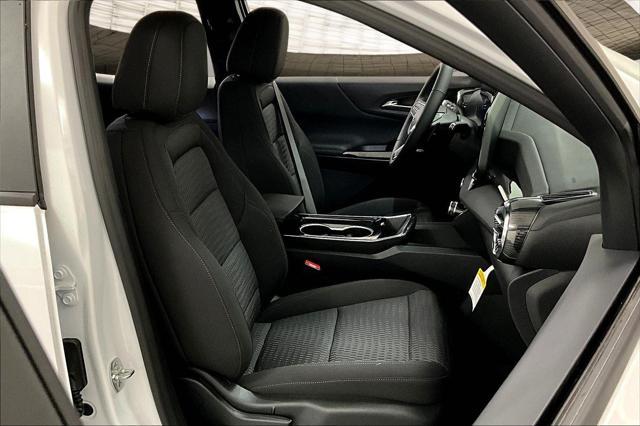 new 2025 Chevrolet Equinox car, priced at $30,040