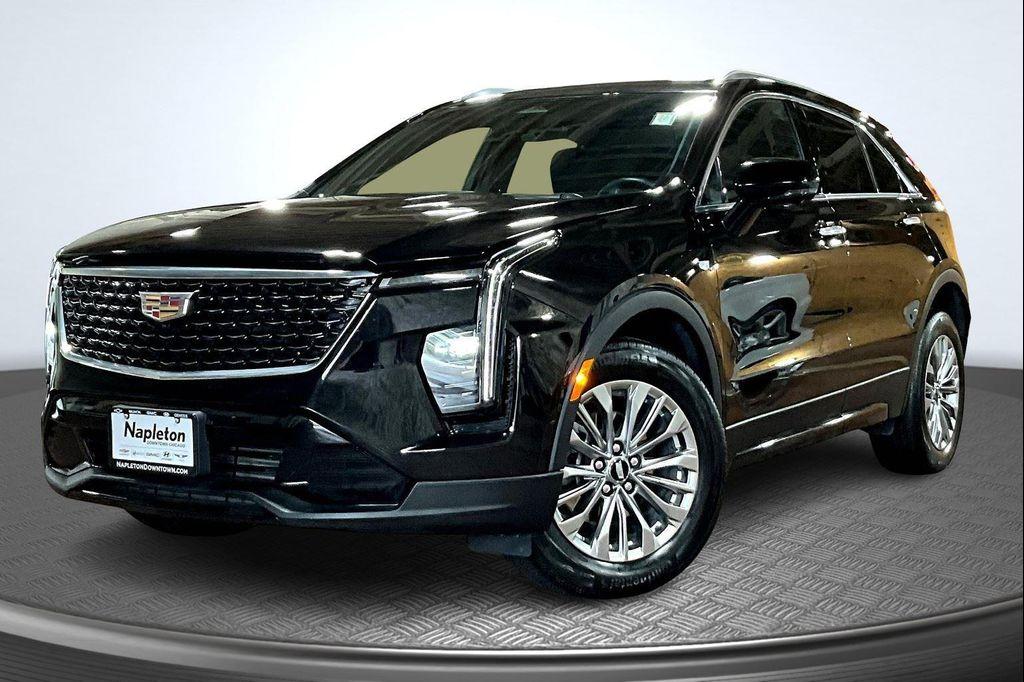 used 2025 Cadillac XT4 car, priced at $36,896