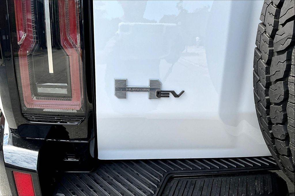 new 2025 GMC HUMMER EV SUV car, priced at $90,495