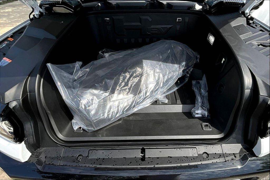 new 2025 GMC HUMMER EV SUV car, priced at $90,495