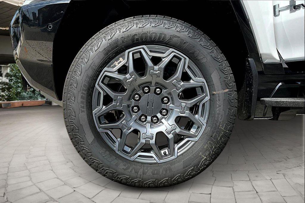 new 2025 GMC HUMMER EV SUV car, priced at $90,495