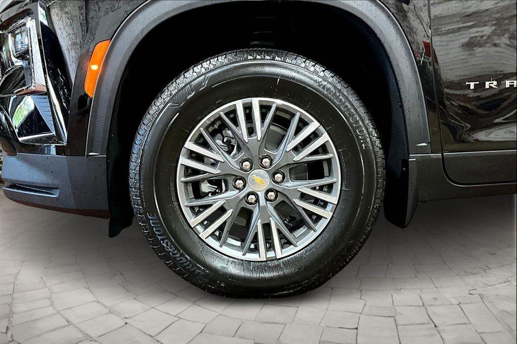 new 2026 Chevrolet Traverse car, priced at $41,609