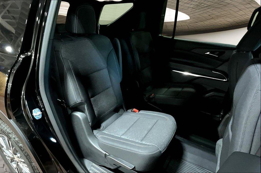 new 2026 Chevrolet Traverse car, priced at $41,609