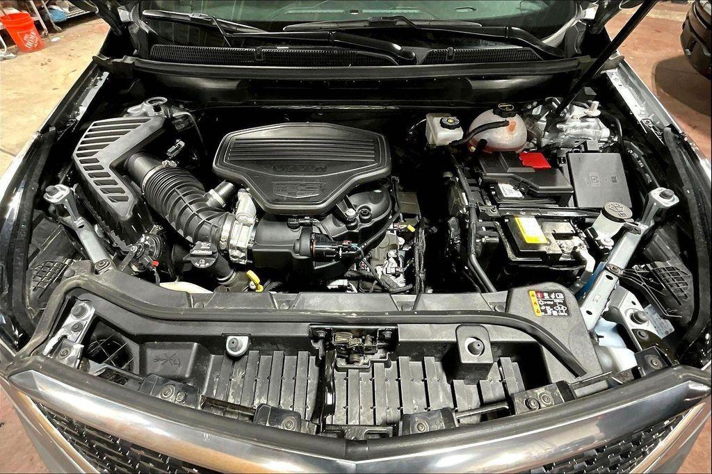 used 2025 Cadillac XT5 car, priced at $41,890