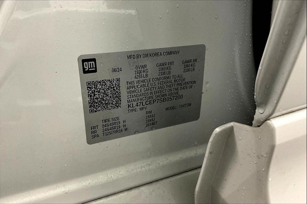 new 2025 Buick Envista car, priced at $31,568