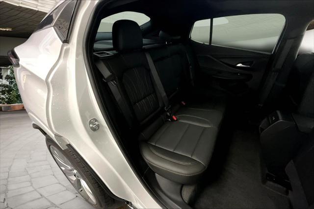new 2025 Buick Envista car, priced at $29,885