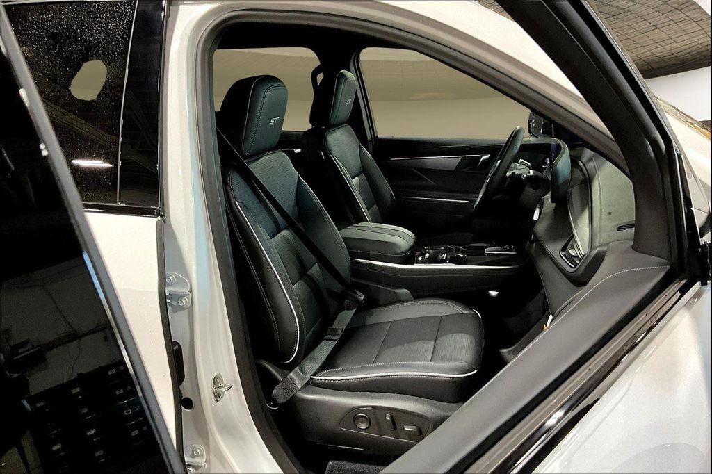 new 2026 Buick Enclave car, priced at $53,257