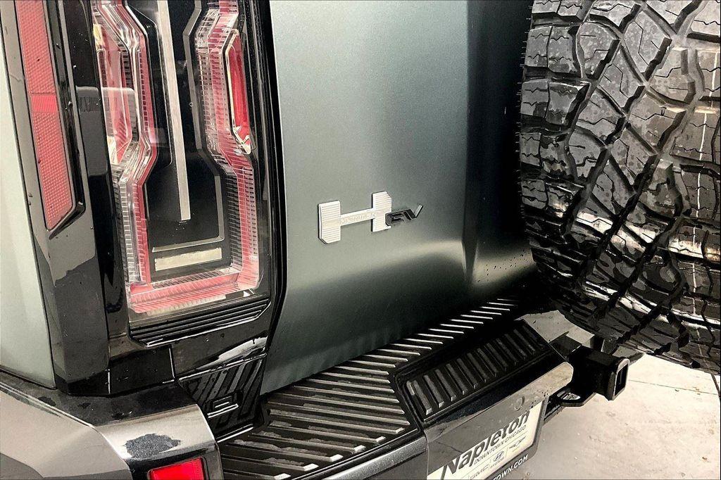 new 2024 GMC HUMMER EV SUV car, priced at $96,180
