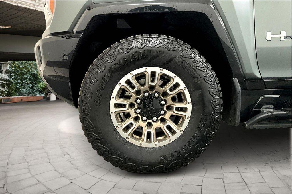 new 2024 GMC HUMMER EV SUV car, priced at $96,180