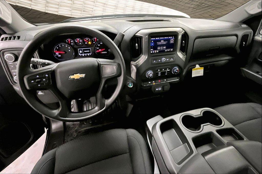 new 2025 Chevrolet Silverado 1500 car, priced at $38,916