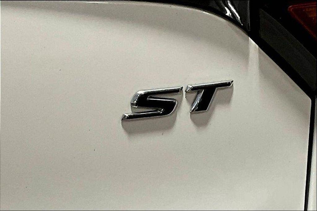 used 2023 Buick Encore GX car, priced at $20,852