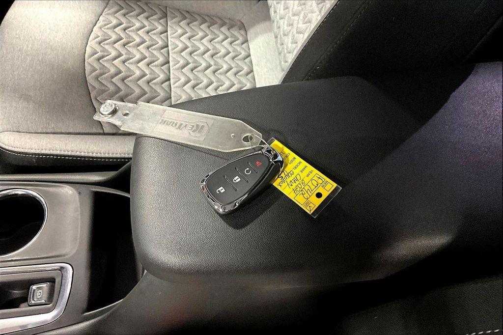 used 2024 Chevrolet Equinox car, priced at $20,991