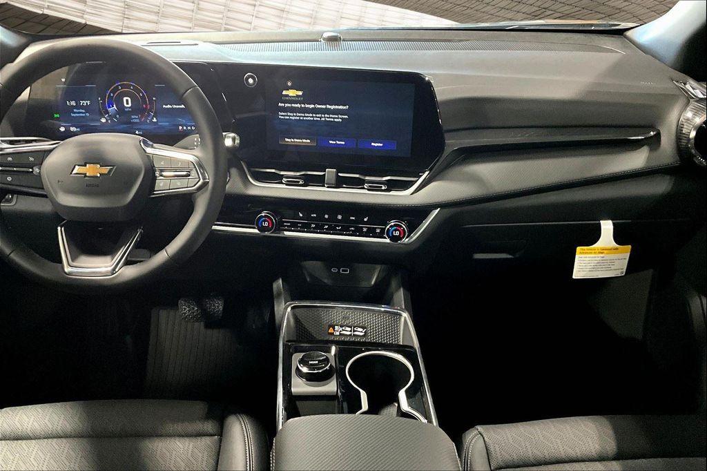 new 2026 Chevrolet Equinox car, priced at $31,810