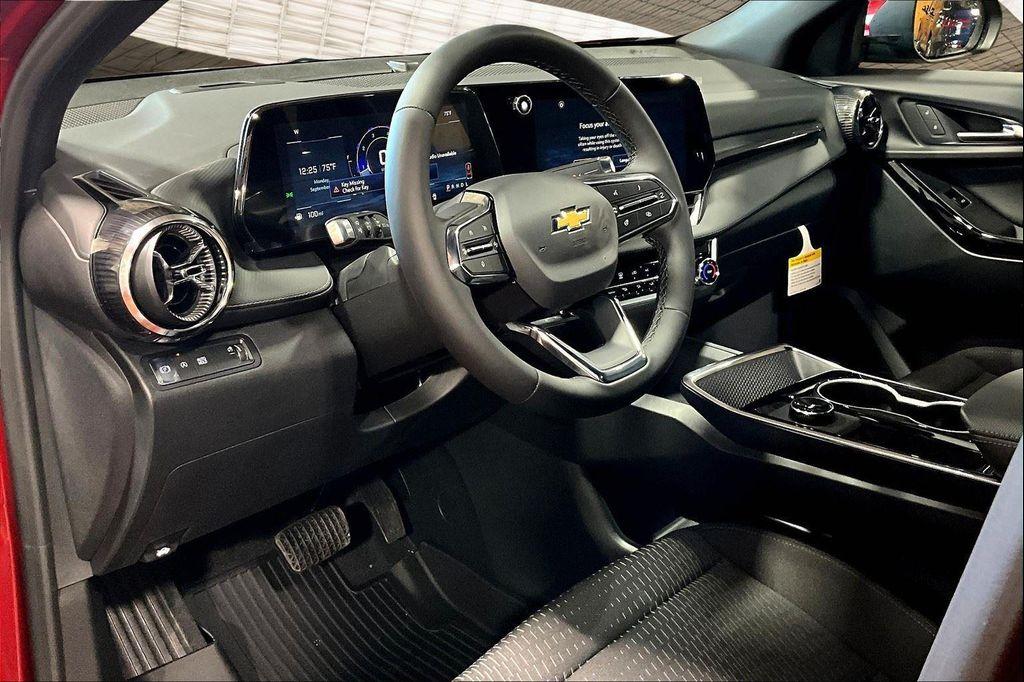 new 2026 Chevrolet Equinox car, priced at $28,896