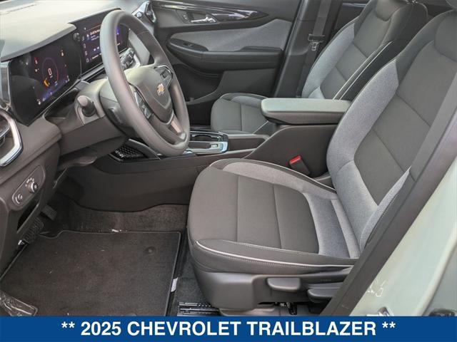 new 2025 Chevrolet TrailBlazer car, priced at $23,790