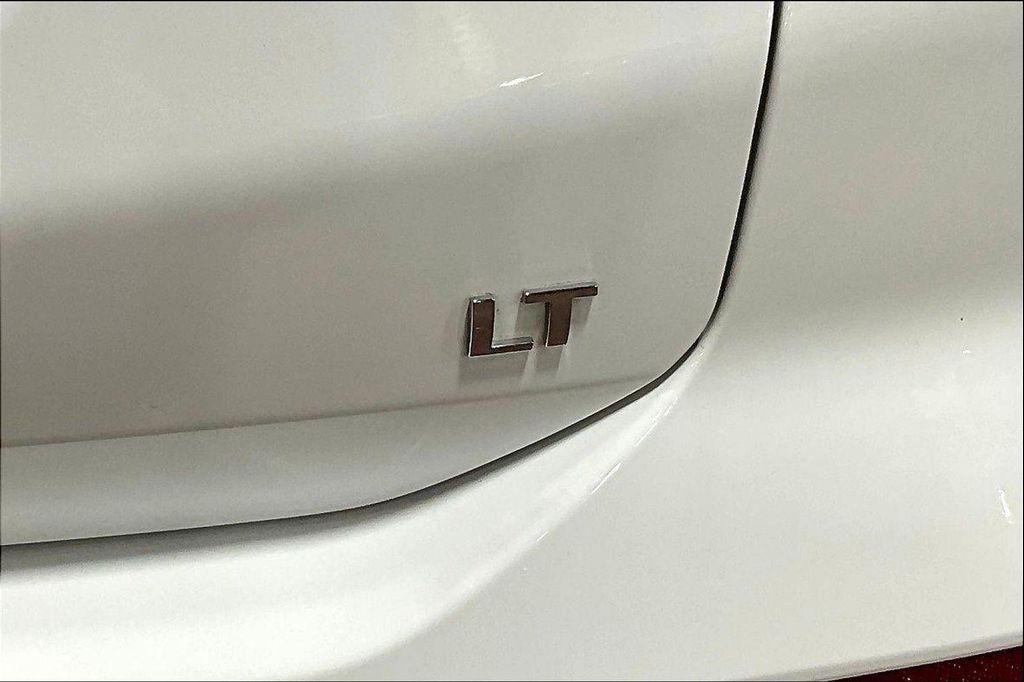 used 2020 Chevrolet Equinox car, priced at $17,792
