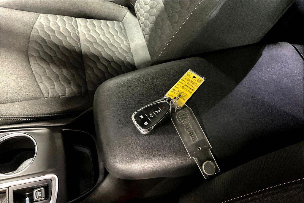used 2020 Chevrolet Equinox car, priced at $17,792