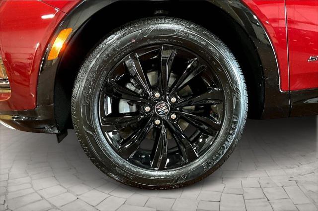 new 2025 Buick Envista car, priced at $27,340