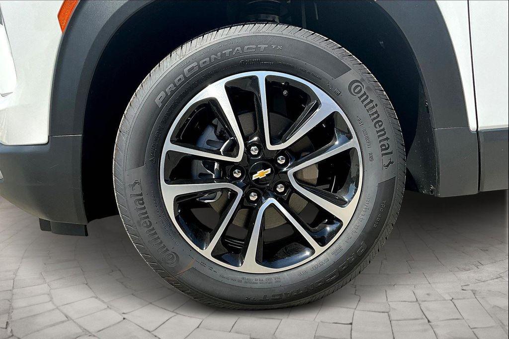 new 2026 Chevrolet TrailBlazer car, priced at $25,517