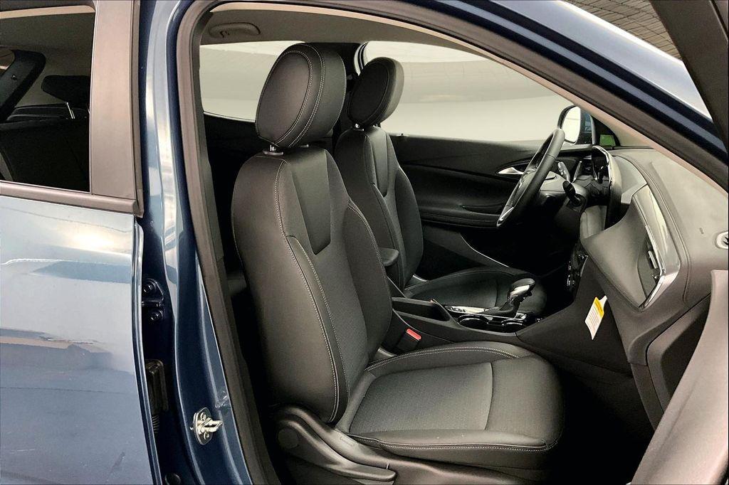new 2025 Buick Encore GX car, priced at $29,480