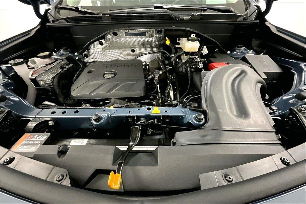 new 2025 Buick Encore GX car, priced at $28,451