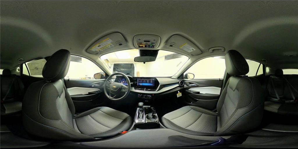 new 2025 Chevrolet Trax car, priced at $24,211