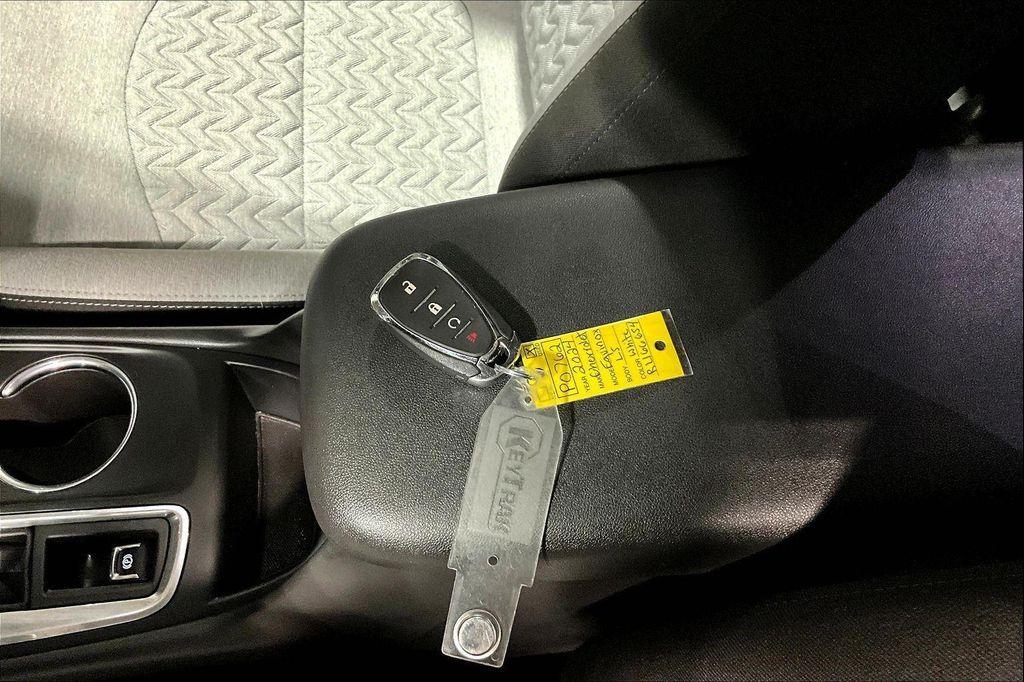 used 2024 Chevrolet Equinox car, priced at $20,995