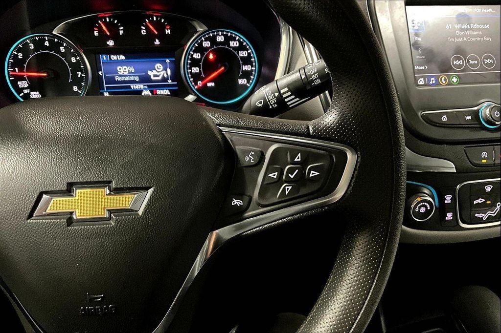 used 2024 Chevrolet Equinox car, priced at $20,995