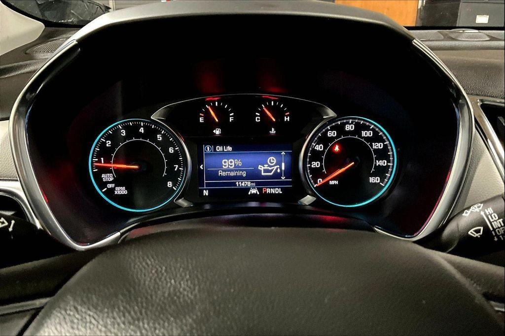 used 2024 Chevrolet Equinox car, priced at $20,995