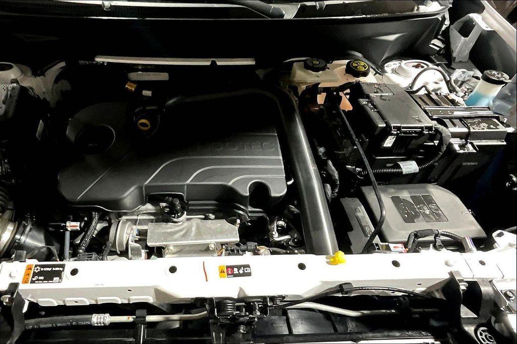 used 2024 Chevrolet Equinox car, priced at $20,995