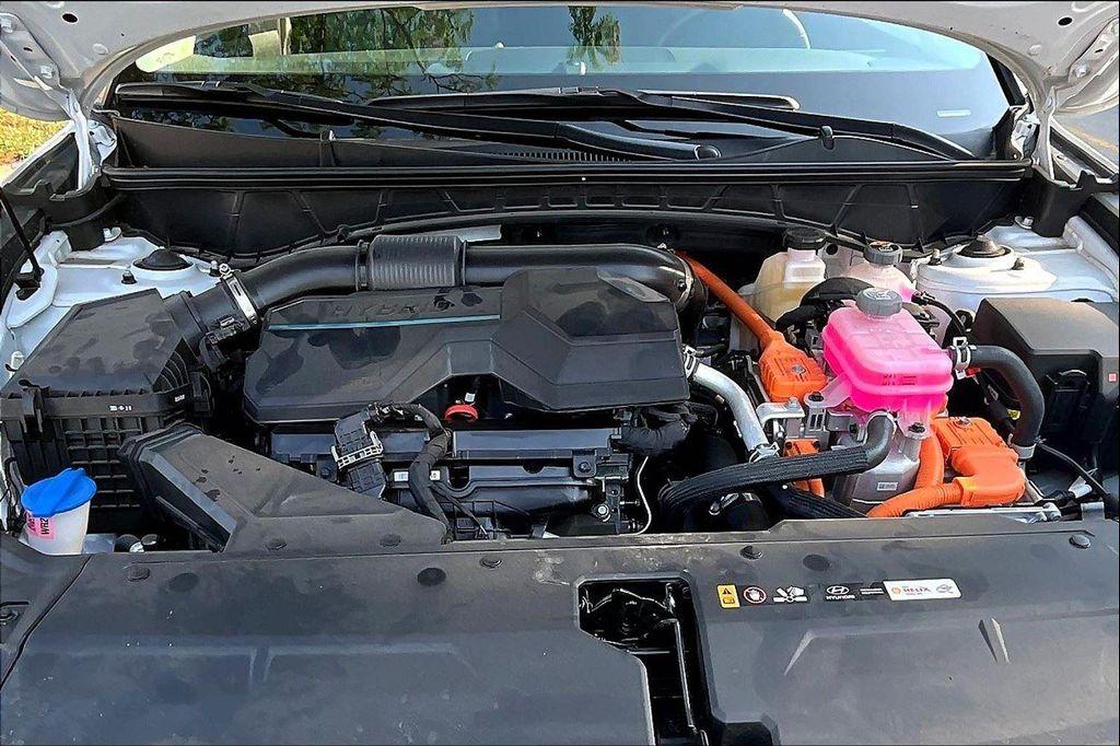 used 2025 Hyundai TUCSON Hybrid car, priced at $31,185