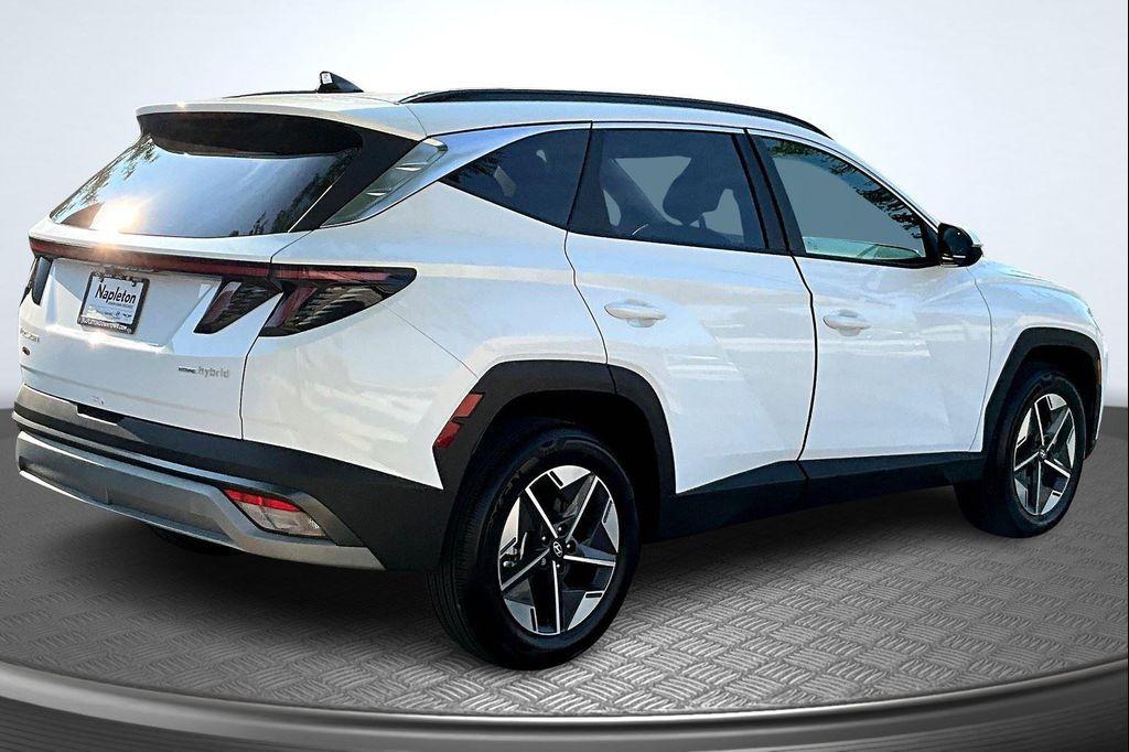 used 2025 Hyundai TUCSON Hybrid car, priced at $31,185