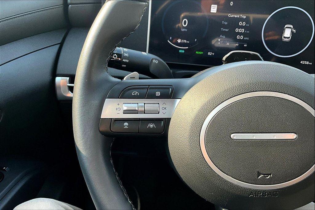 used 2025 Hyundai TUCSON Hybrid car, priced at $31,185