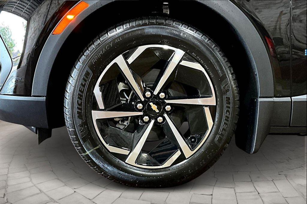 new 2026 Chevrolet Equinox EV car, priced at $44,290